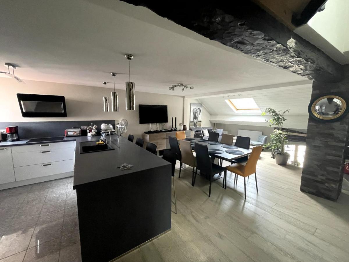 Le 3 De Coeur Annecy Apartment Exterior foto